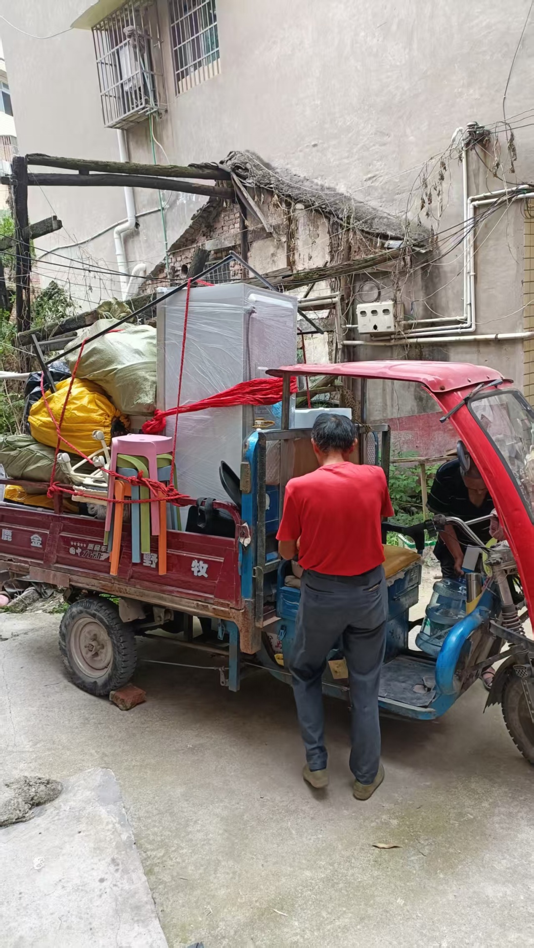 三轮车搬家